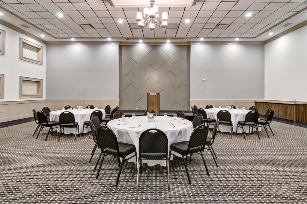 Chateau Nova Yellowknife Εξωτερικό φωτογραφία