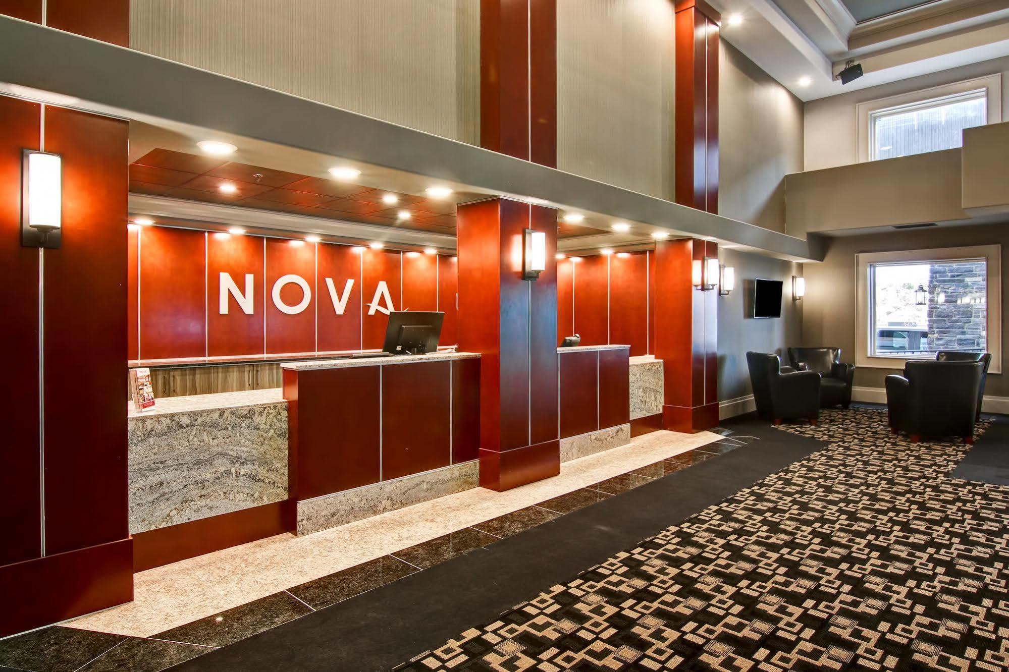 Chateau Nova Yellowknife Εξωτερικό φωτογραφία