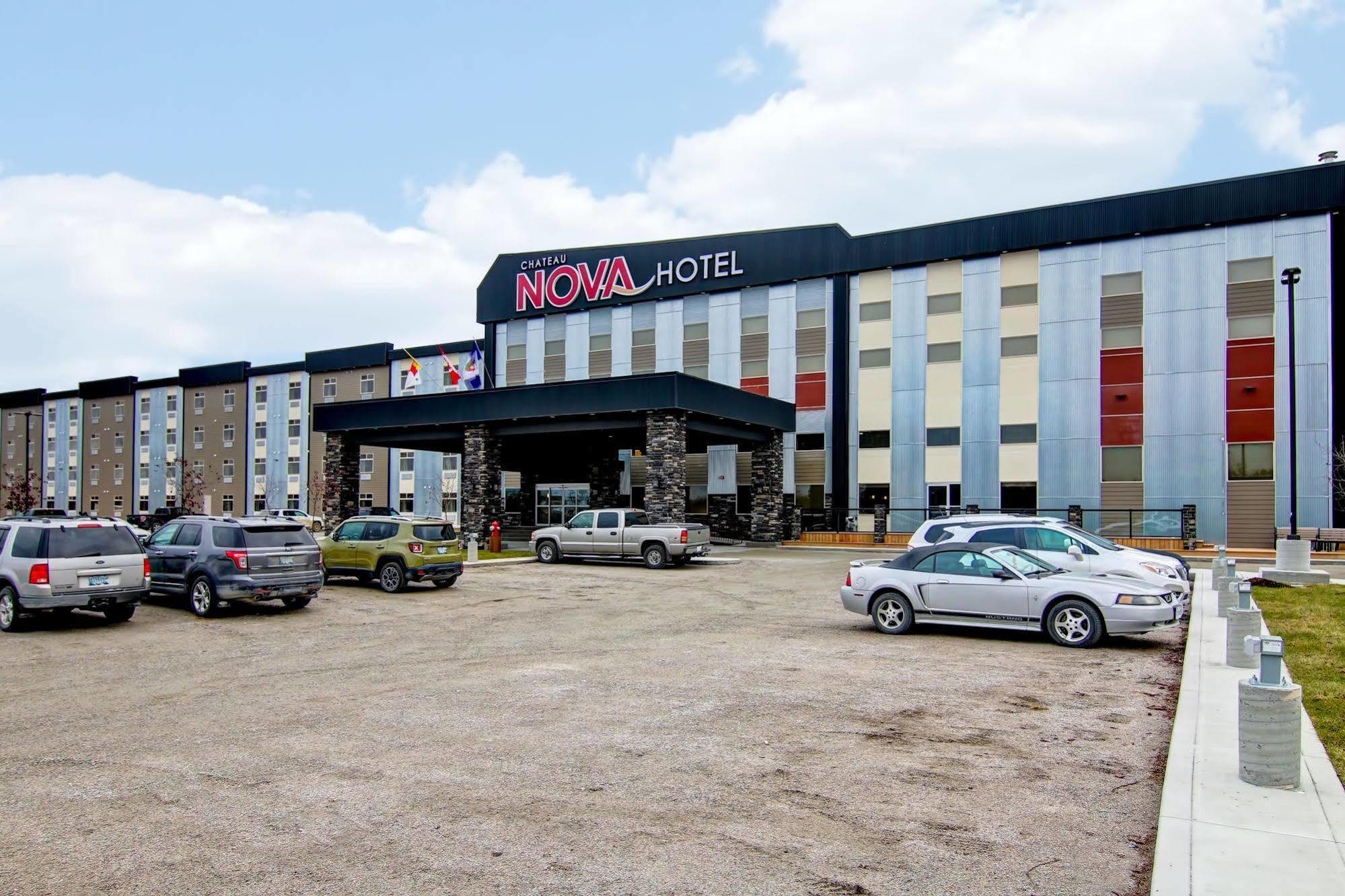 Chateau Nova Yellowknife Εξωτερικό φωτογραφία